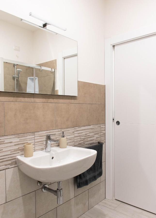 Caus Relax Apartment Oristano Ngoại thất bức ảnh
