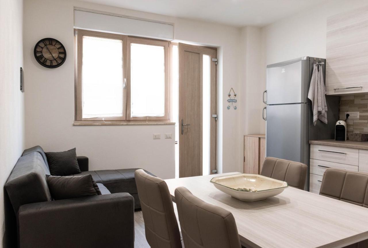 Caus Relax Apartment Oristano Ngoại thất bức ảnh